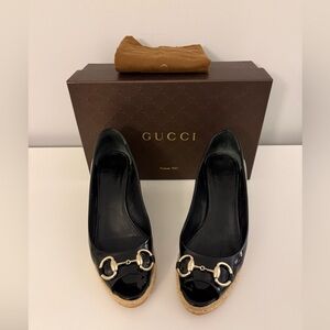 Gucci Charlotte Patent Leather Peep toe Wedge Pumps, Black, Size 6+